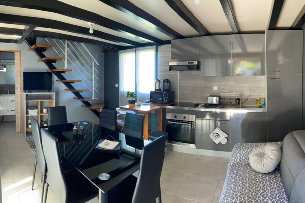 Agreable Chalet Au Milieu Des Sapins La Plaine des Cafres Kültér fotó